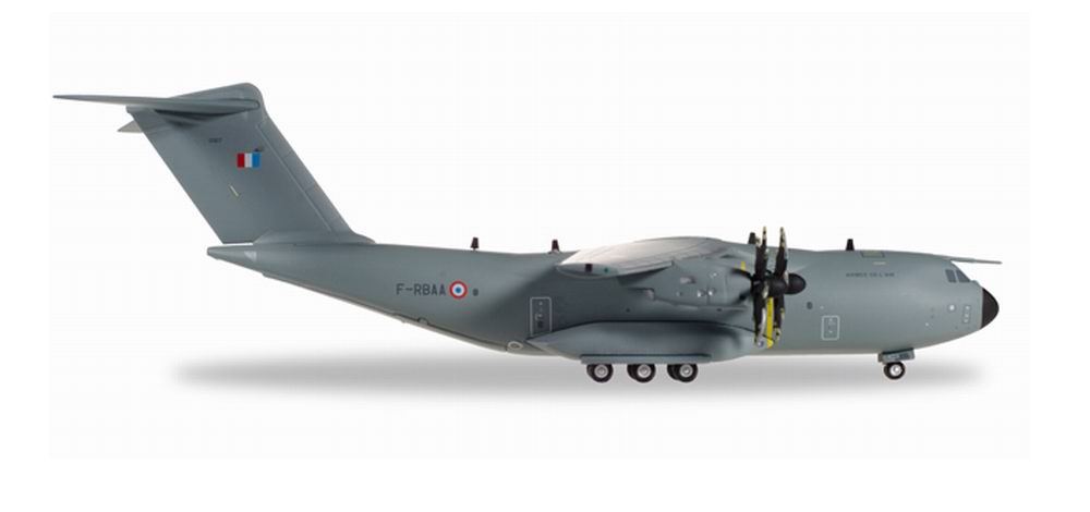 Maquette AIRBUS A400M ET 1/61 Touraine F-RBAA Ville d’Orléans 1/200