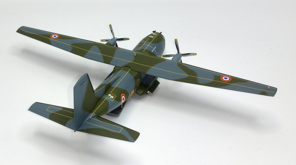 Maquette C-160 Transall Base Aérienne 123 Orleans-Bricy 61e escadre de transport 1/200