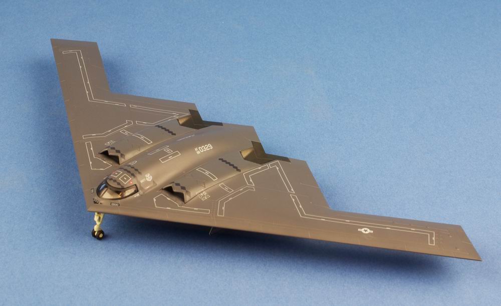 Maquette Northrop Grumman B-2A Spirit Bomber Missouri 88-0329 1/200 Herpa