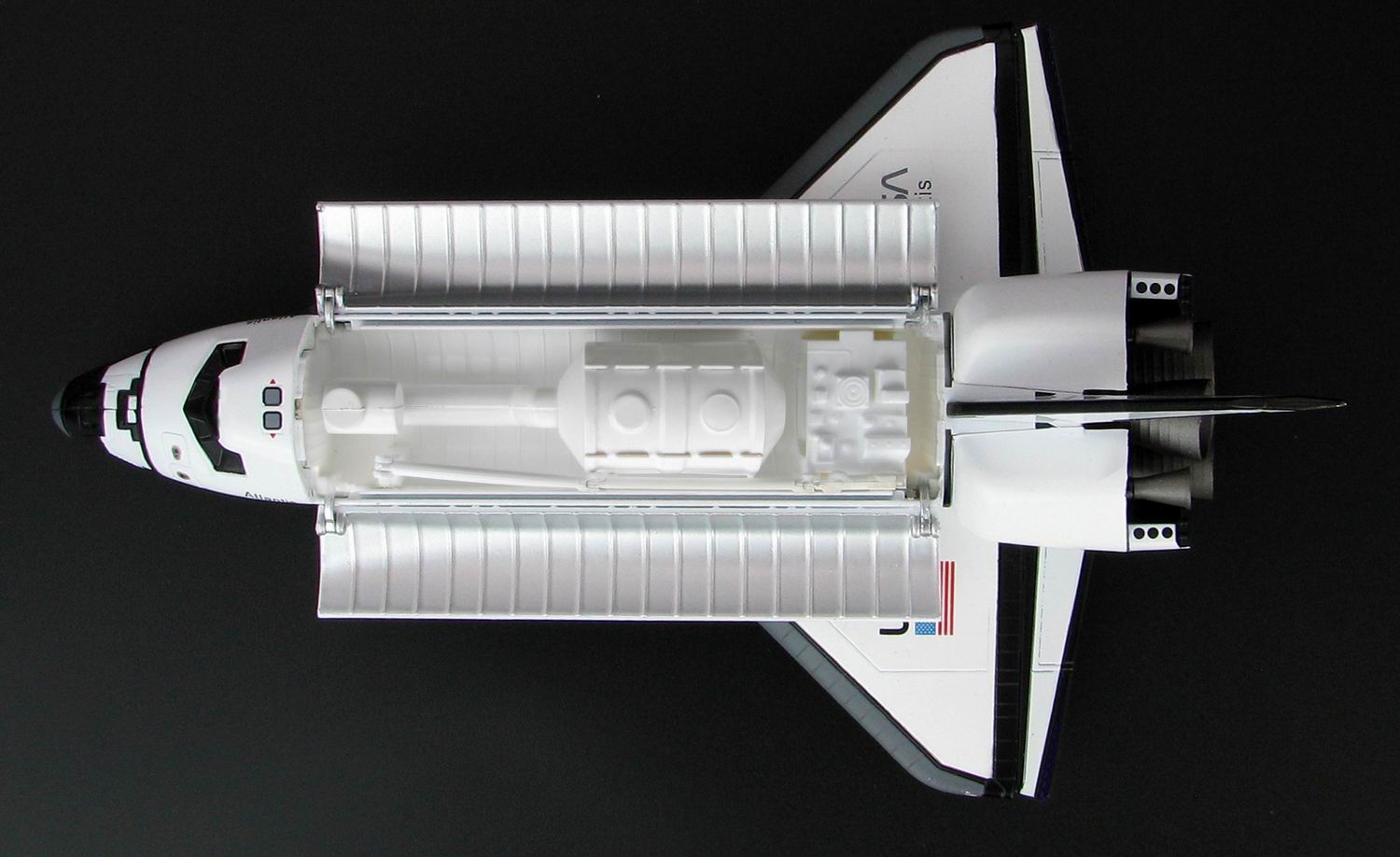 Maquette Navette Spatiale Américaine Orbiter Atlantis 1/200