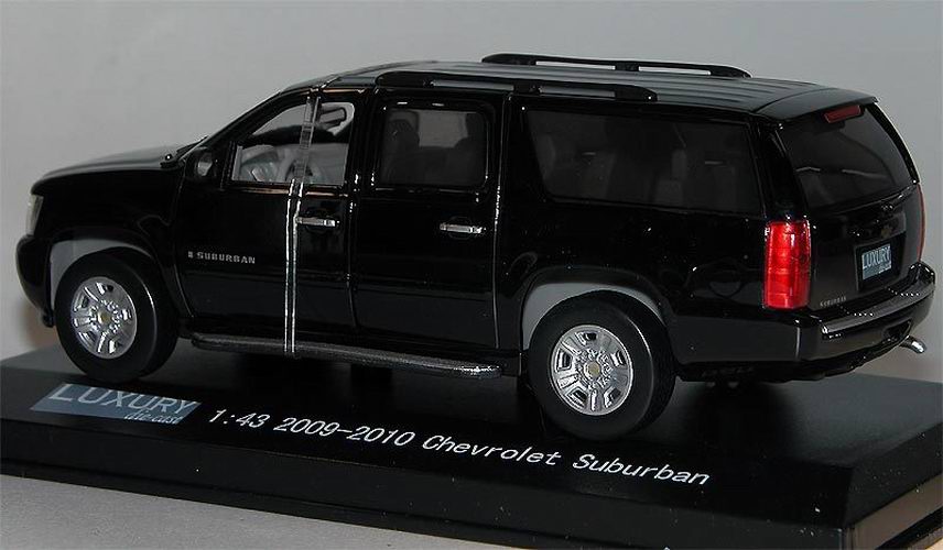 Chevrolet Suburban Voiture 2009-2010 1/43