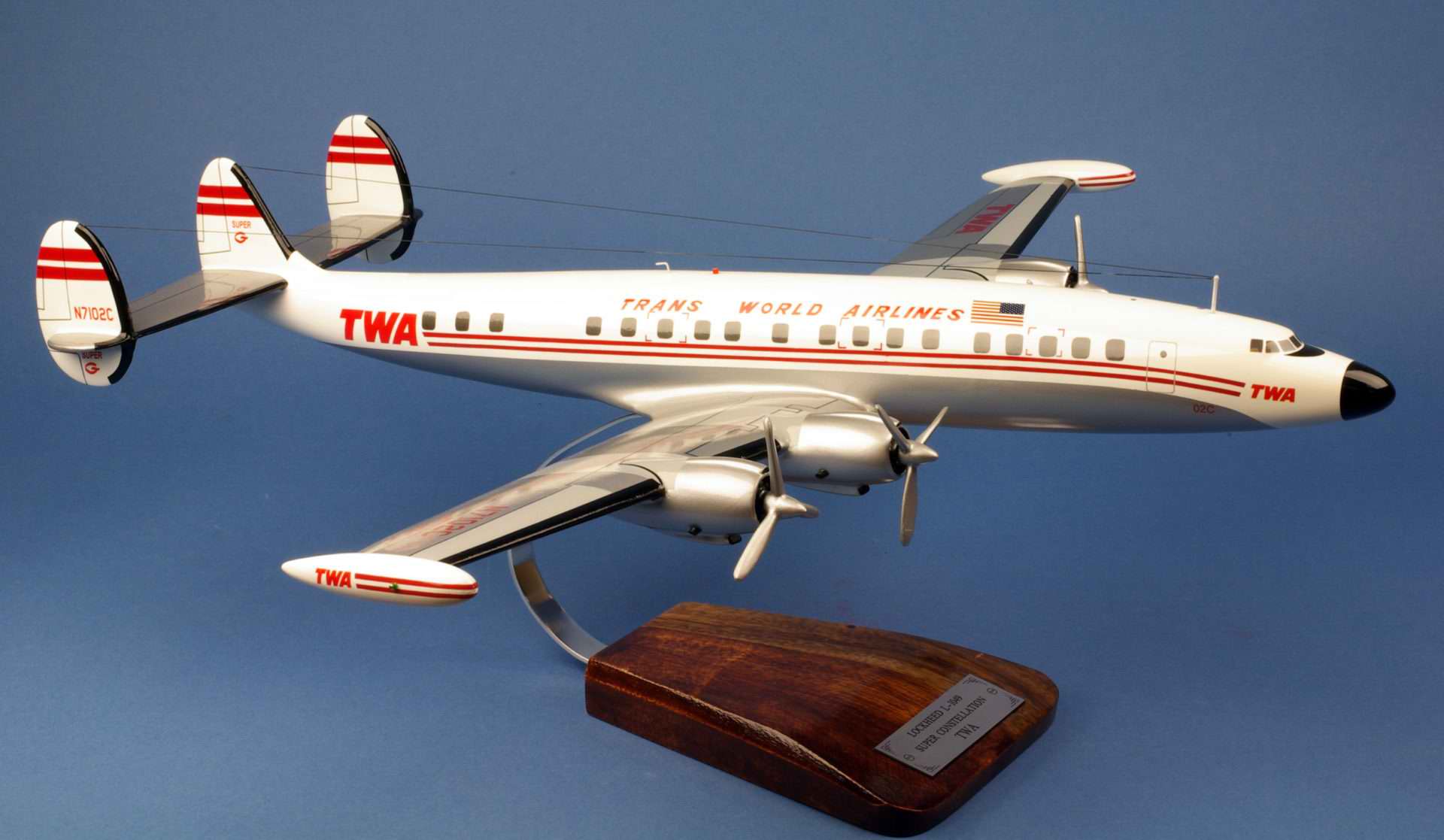 Maquette avion L1049 SuperG Constellation TWA