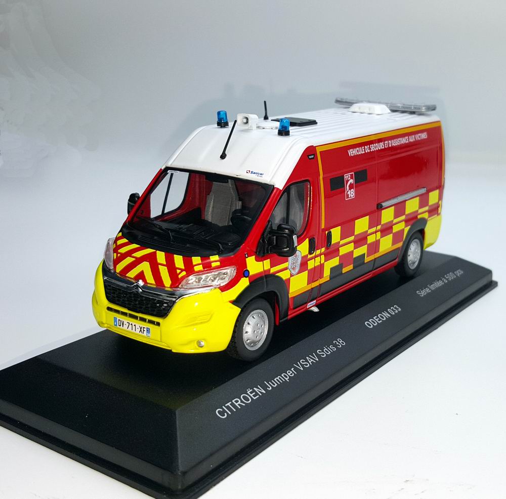 Miniature CITROEN Jumper Pompiers VSAV SDIS 38  Sapeurs Pompiers GRIMP SDIS 62 1/43