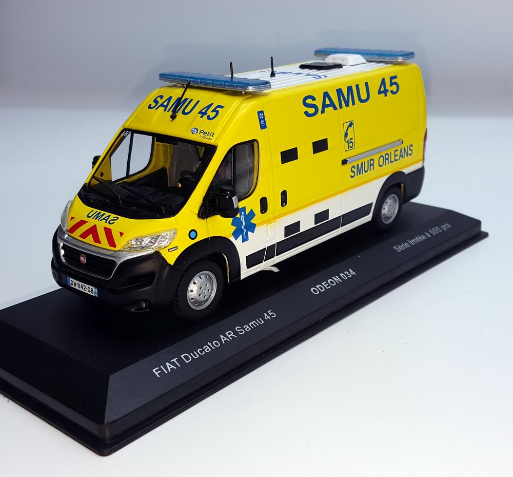 Miniature Ambulance FIAT Ducato SAMU 45 Loiret SMUR ORLEANS 1/43 Odeon