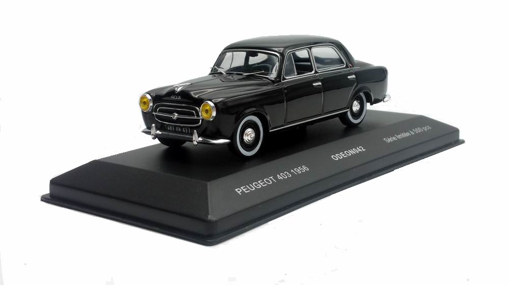 Voiture Miniature Peugeot 403 noire 1/43