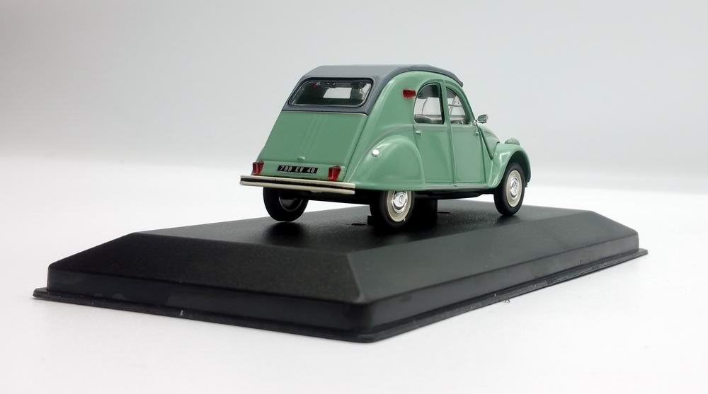 Miniature CITROEN 2cv 1/43