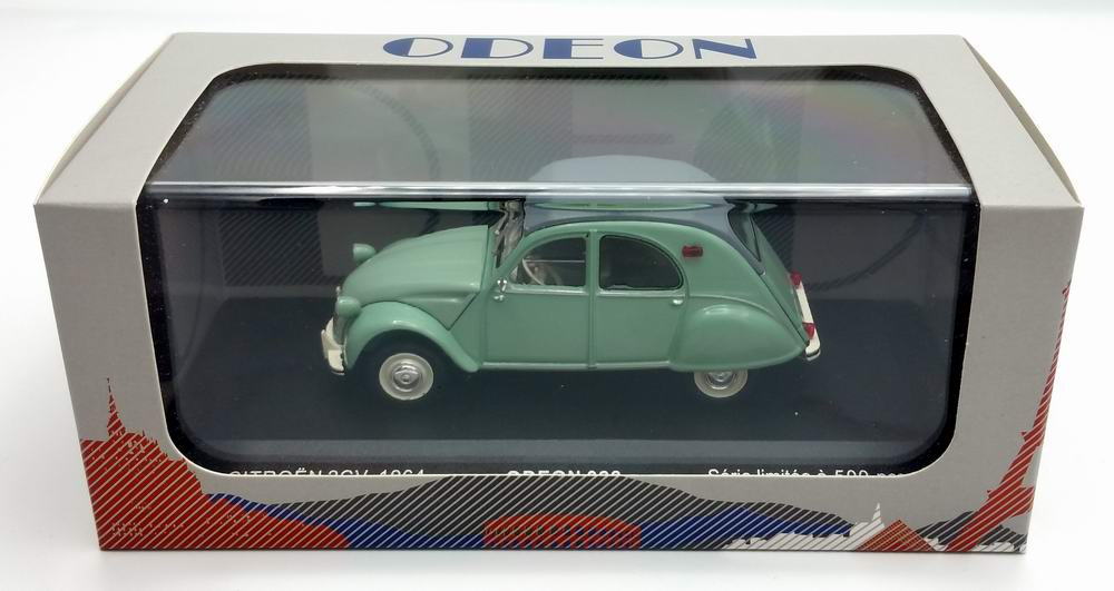 Petite voiture CITROEN 2cv 1/43