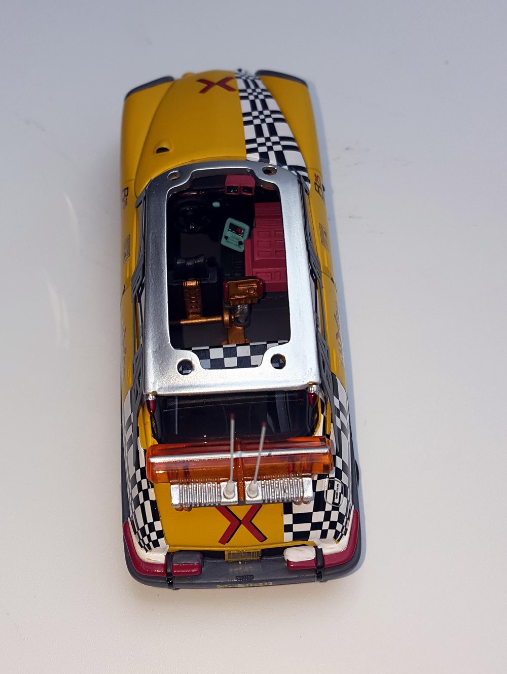 Voiture miniature Citroën DS Taxi volante Retour Vers le Futur 2 1/43