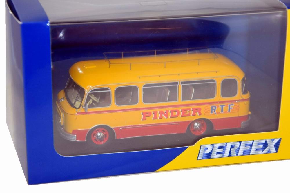 Miniature RENAULT GALION autoBUS AMIOT CIRQUE PINDER 1/43