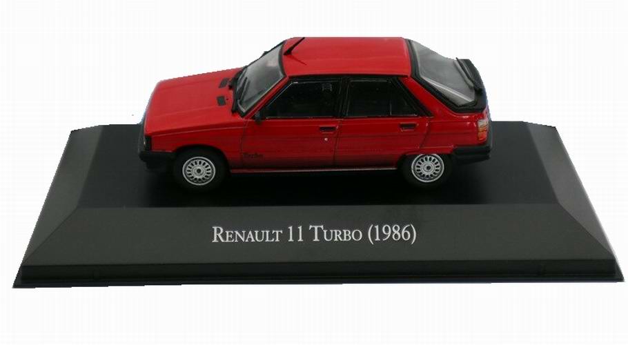 Petite voiture r11 trubo 1/43