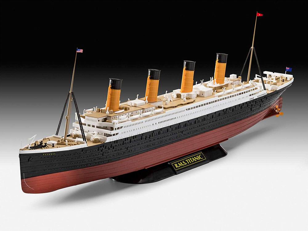 Maquette kit Navire Paquebot Transatlantique RMS TITANIC 1/600