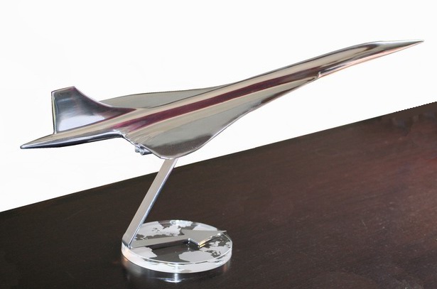 Maquette Concorde en aluminium poli 1/100 Socatec