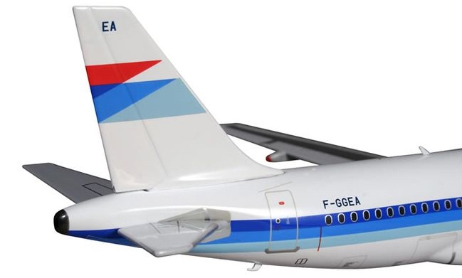 AIRBUS A320-100 AIR INTER en métal 1/200