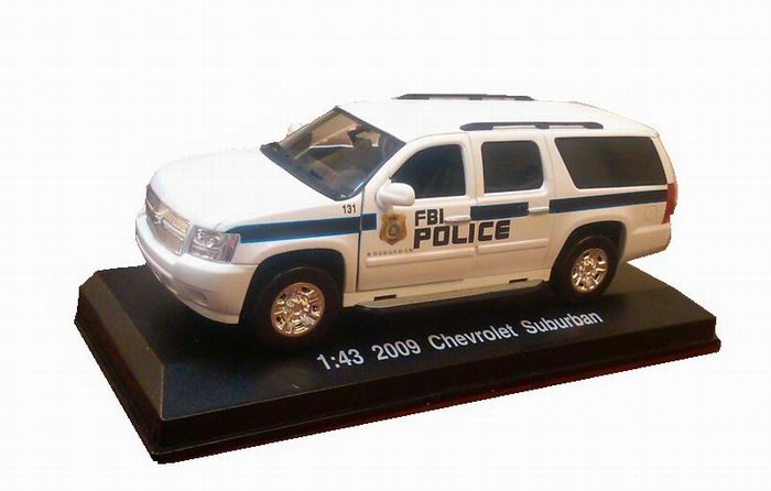 Chevrolet Suburban FBI Police Américaine 2009 1/43