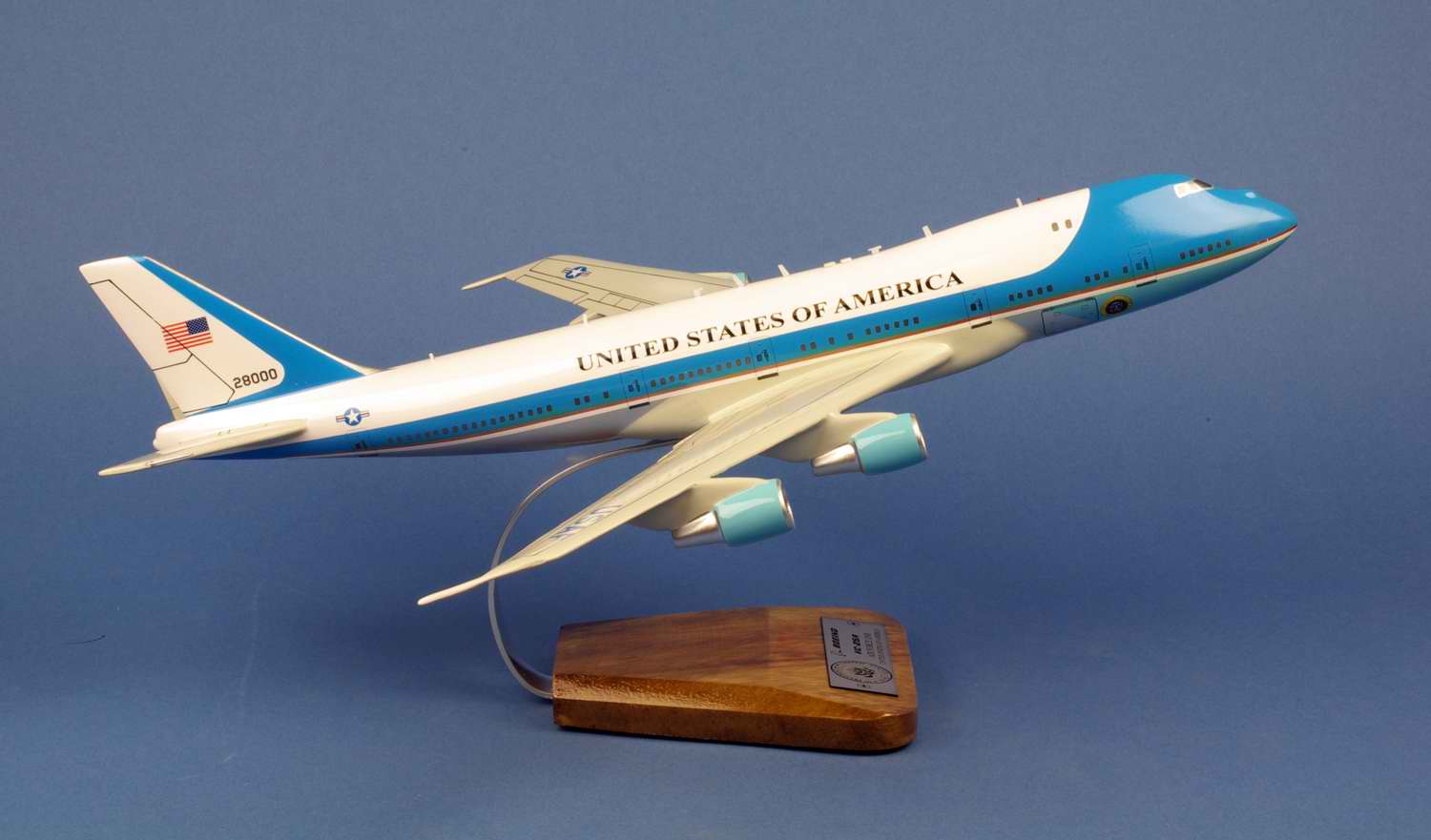 Maquette Avion BOEING 747-200B / VC-25A AIR FORCE ONE 28000