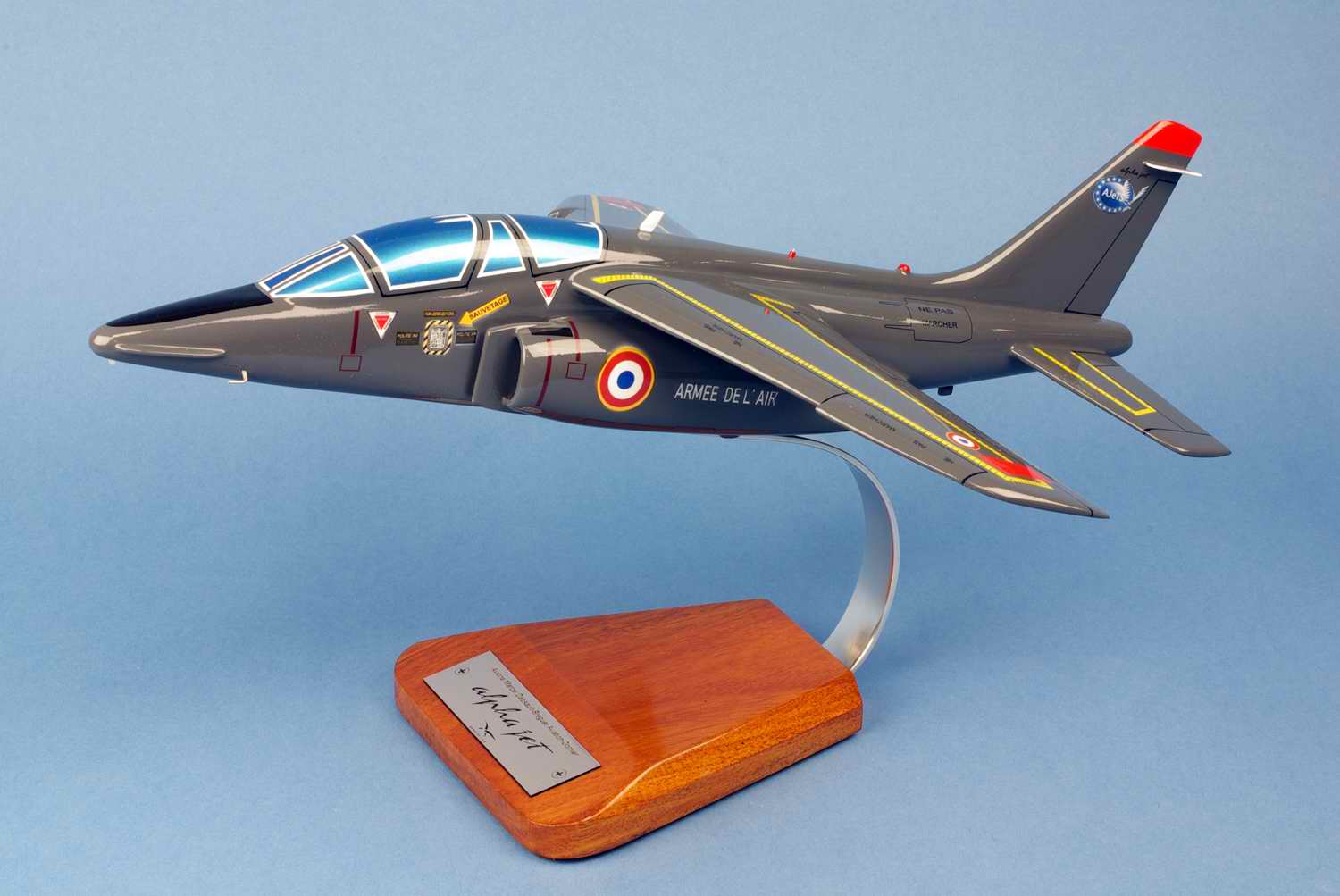 Maquette Avion ALPHA JET E Armée de l’Air Ajets aux couleurs de l'Escadron II/8 Nice de Cazaux 1/32