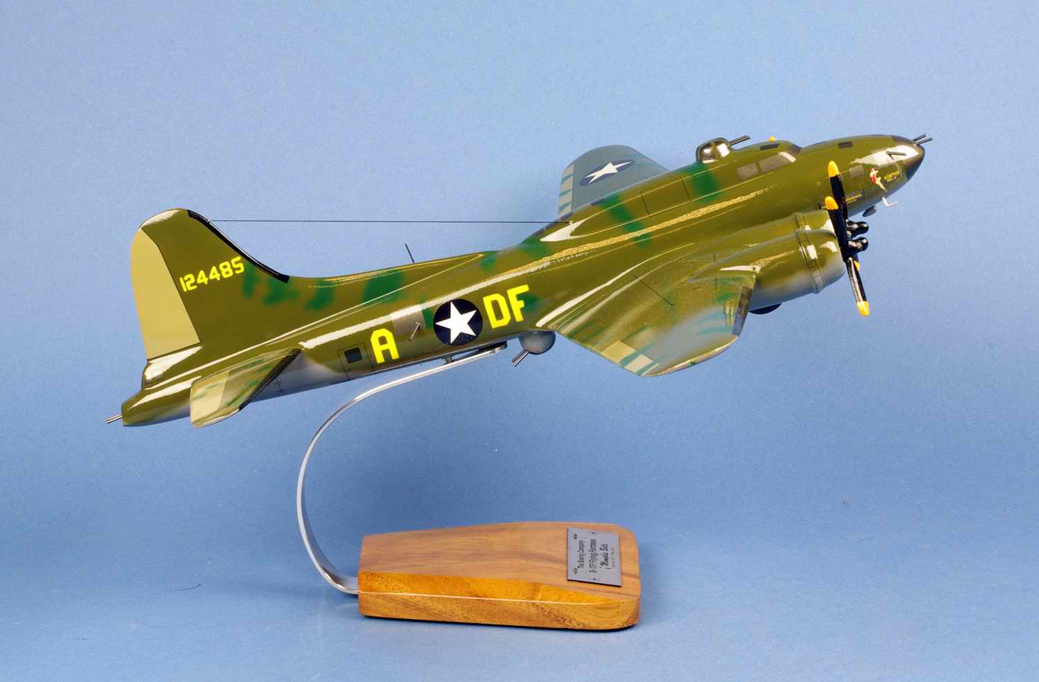 Maquette avion BOEING B17F Flying Fortress Memphis Belle