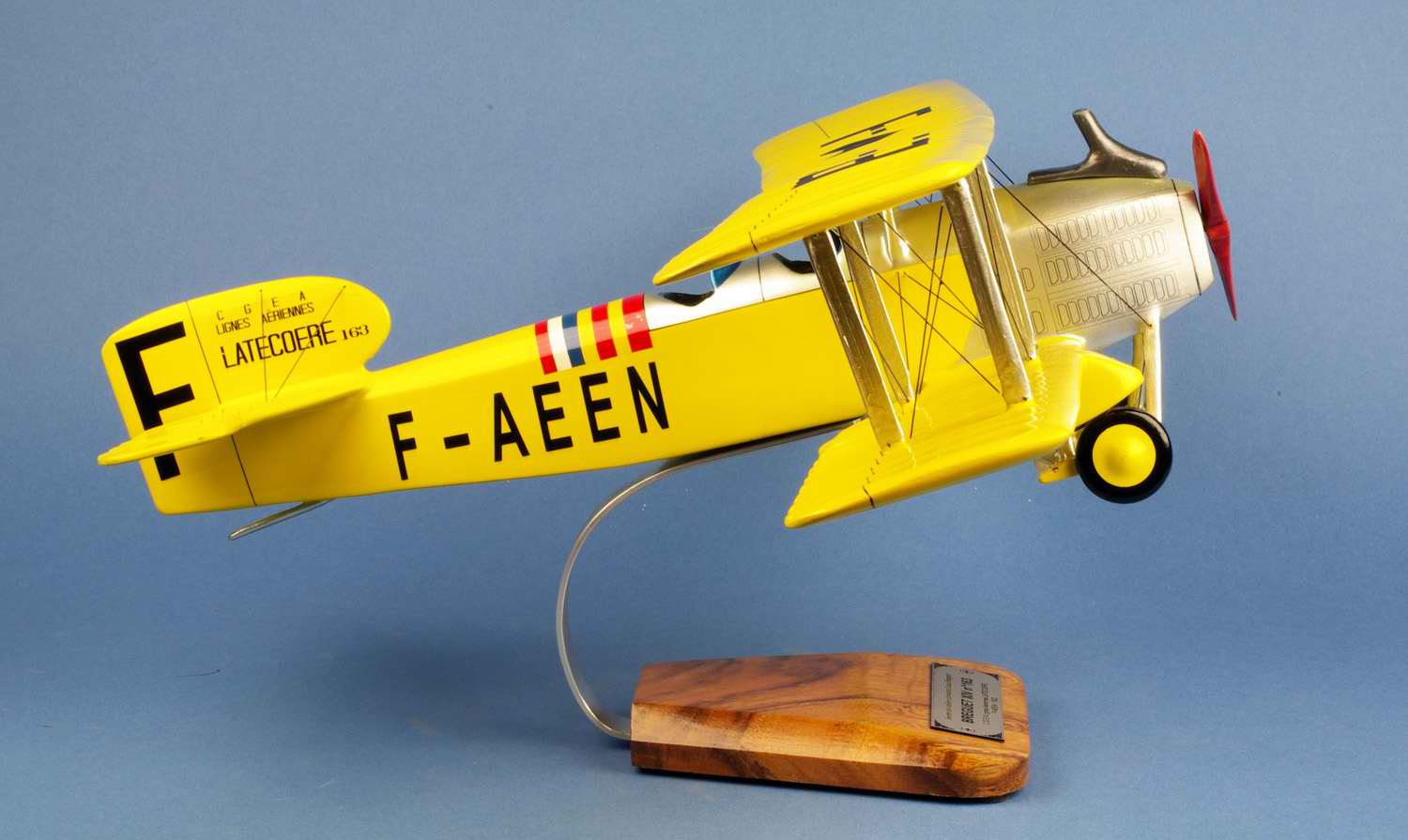 Maquette Breguet 14 XIV aux couleurs de Aéropostale 1/25