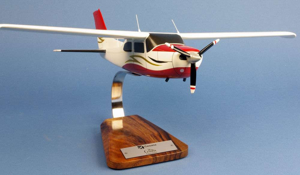 Maquette avion CESSNAcenturion 210 1/24