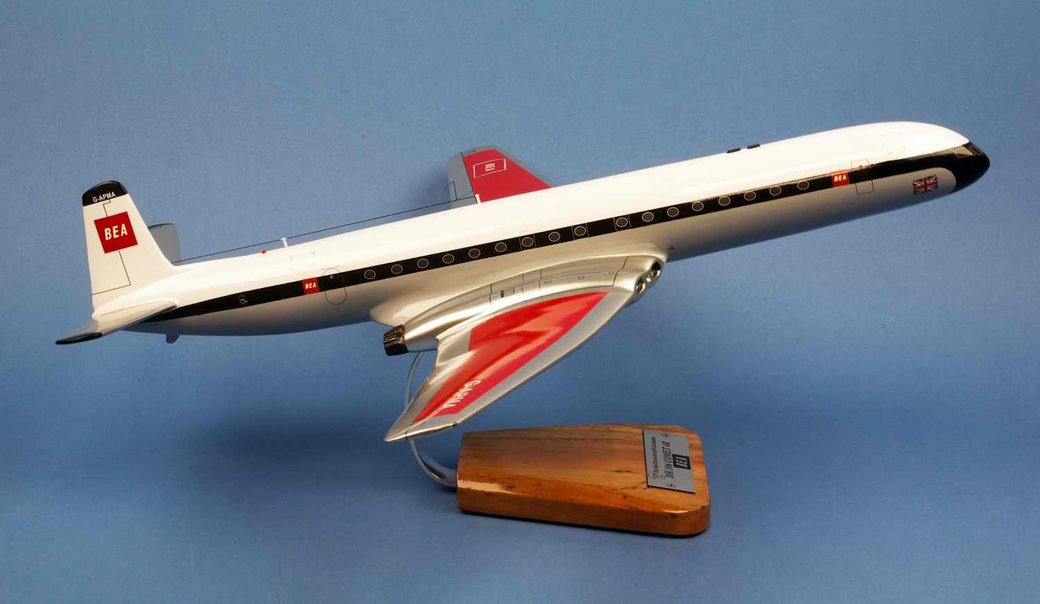 maquette avion DeHavilland DH106 Comet 4B British European Airways