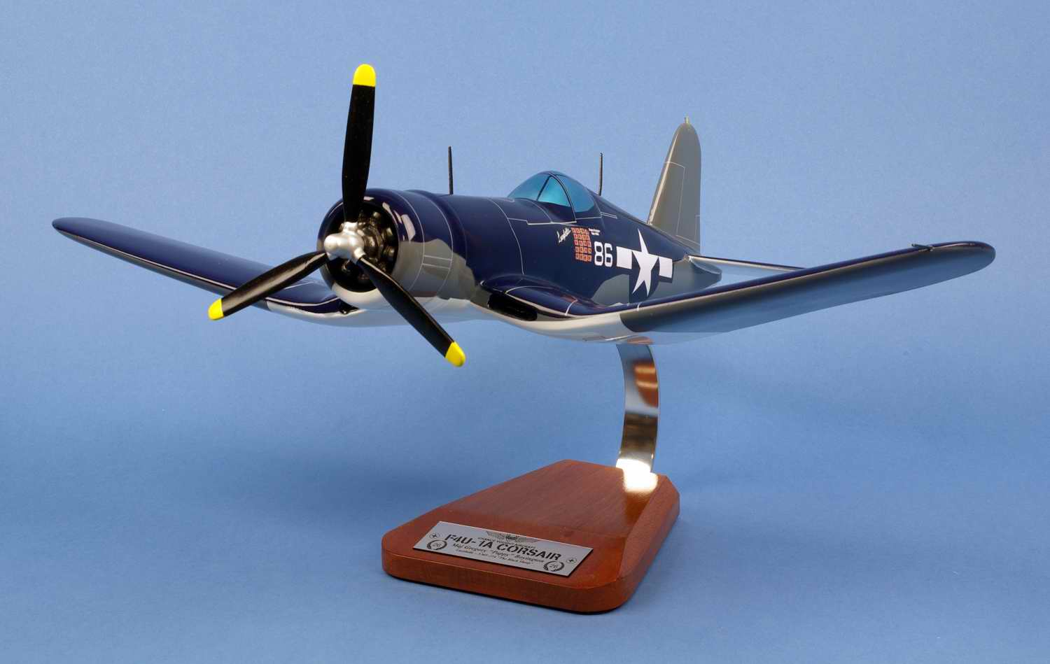 Maquette Avion F4U1A CORSAIR VMF-214 BlackSheep Gregory Pappy Boyington