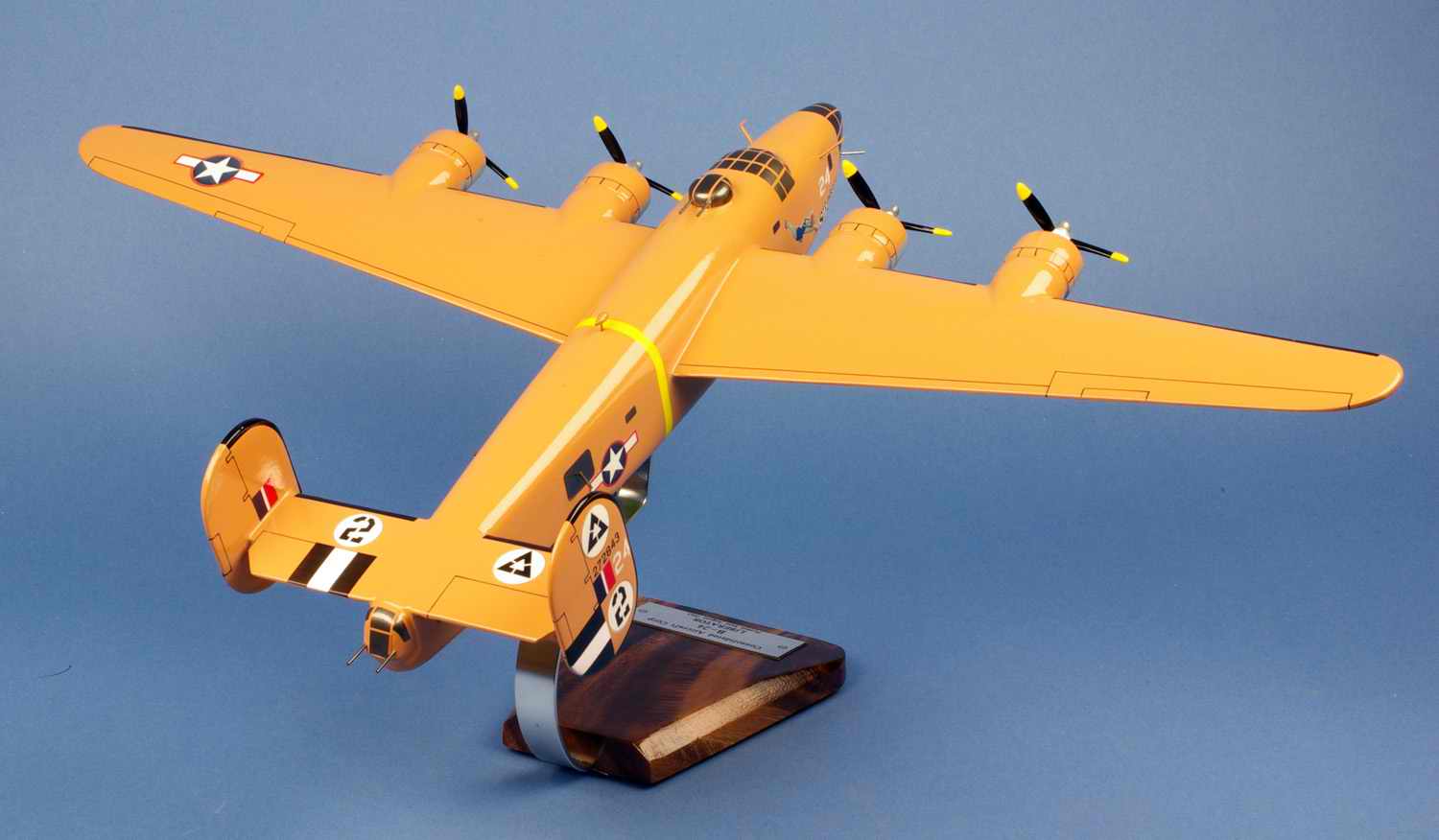 Maquette Avion Bombardier CONSOLIDATED B-24D Liberator Strawberry Bitch 512BS/376BG Ploesti Raid