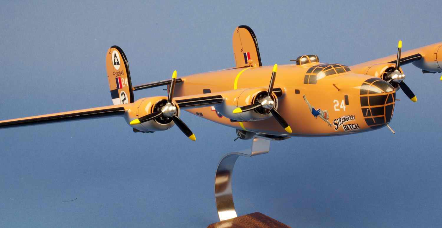 Maquette Avion Bombardier CONSOLIDATED B24 Liberator Strawberry Bitch 512BS/376BG Ploesti Raid