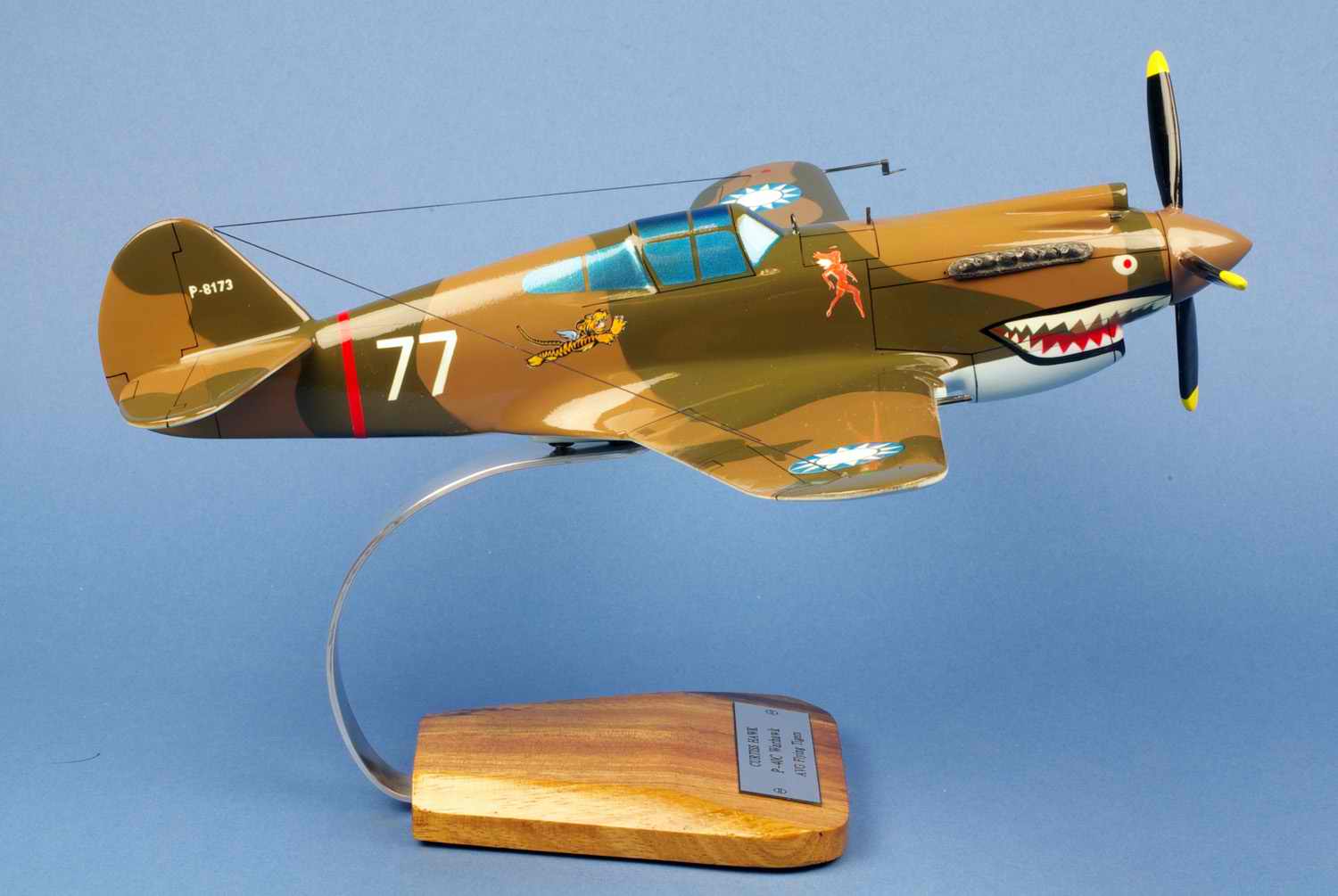 Maquette Avion De Chasse P40C Warhawk 3rd Pursuit Squadron Hell’s Angels Tigres Volants 1/28