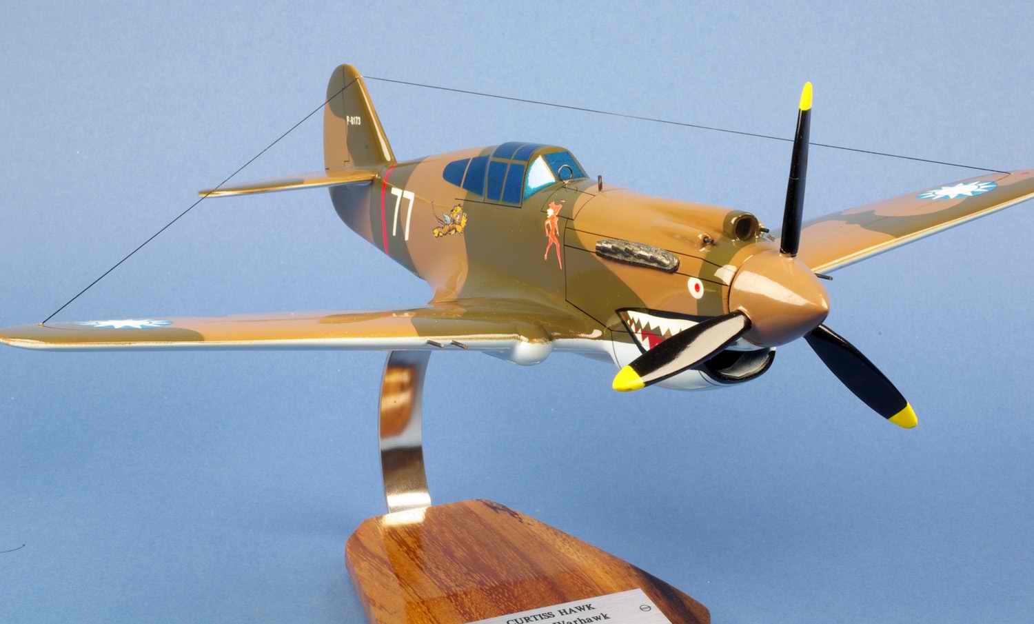 Maquette Avion De Chasse P40C Warhawk 3rd Pursuit Squadron Hell’s Angels Tigres Volants 1/28