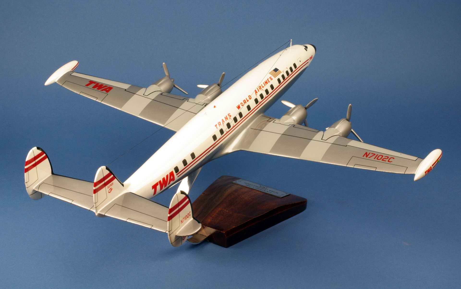 Maquette avion L1049 SuperG Constellation TWA