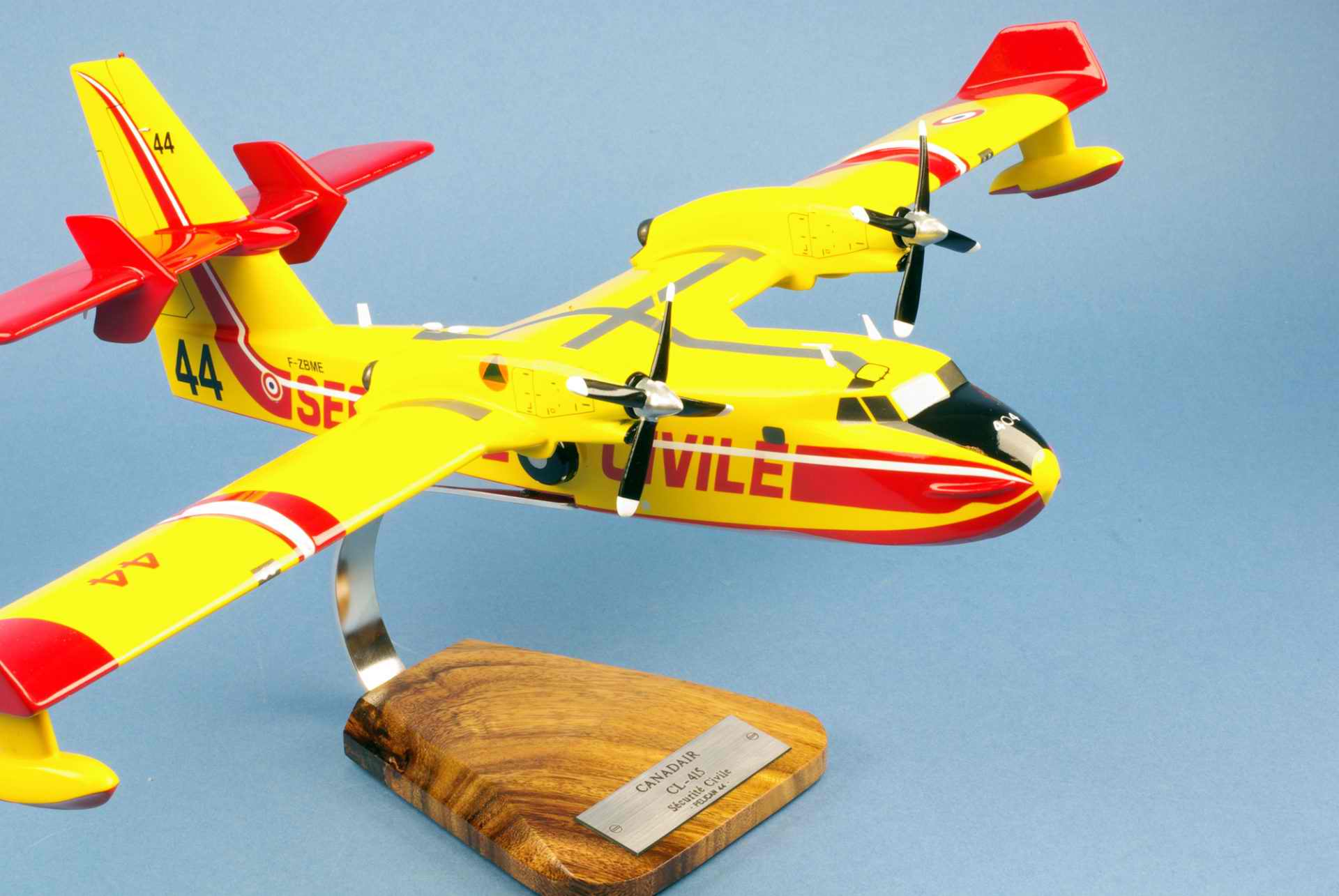 Maquette Canadair CL415 Pélican Sécurité Civile 1/50