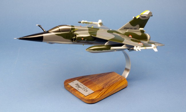 maquette Avion de chasse militaire Mirage F1.CR DASSAULT AVIATION