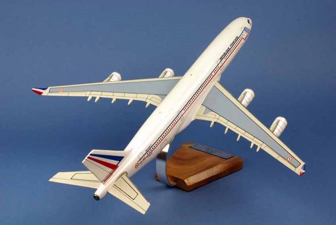 AIRBUS A340-212 ET03/60 Esterel Republique FranCaise FRANCE 1/125