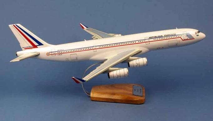 AIRBUS A340-212 Republique FranCaise FRANCE 1/125