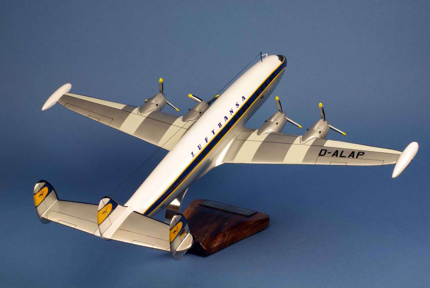 Maquette LOCKHEED Constellation L.1049 Super G LUFTHANSA 1/72 