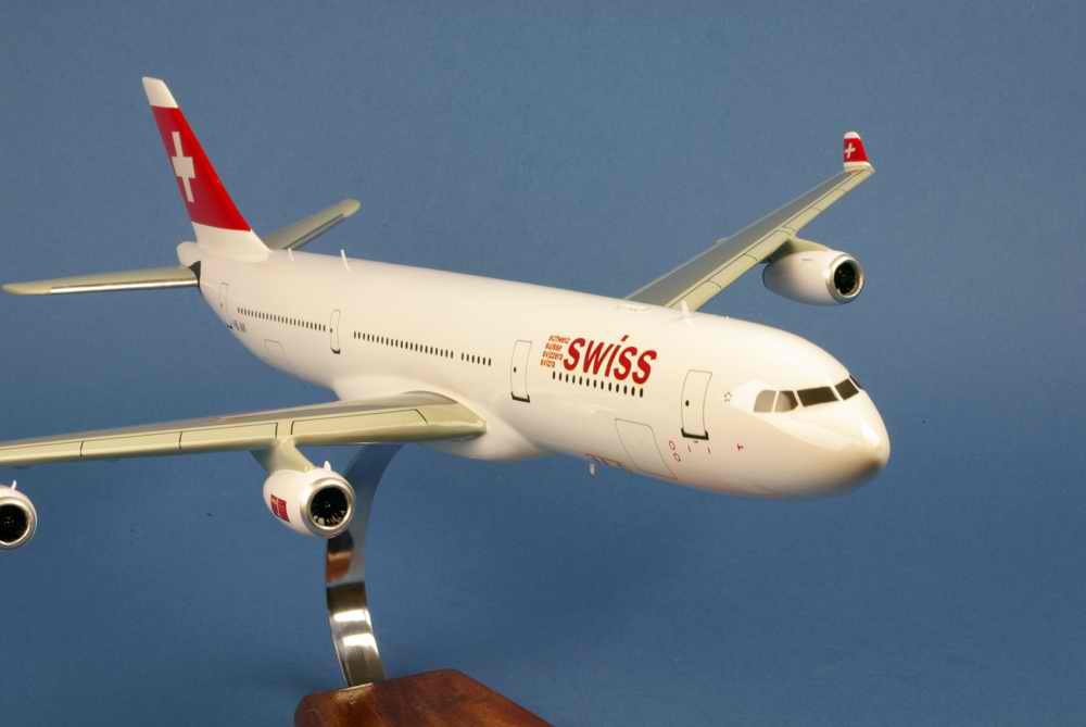 Maquette Avion AIRBUSA340 Swiss 1/125 