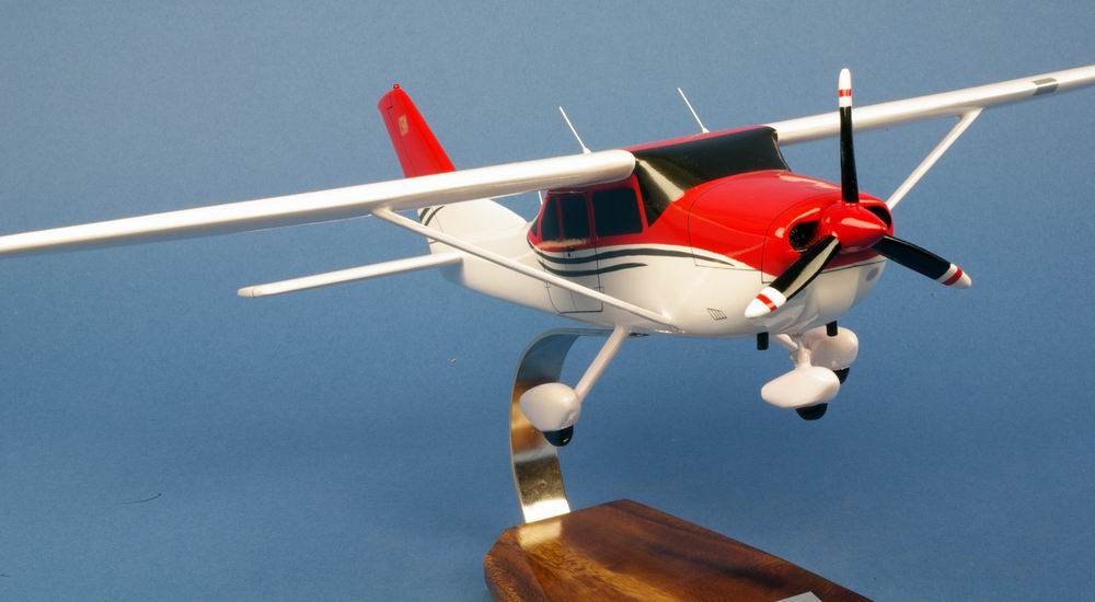 Maquette CESSNA 206 Stationair 1/24