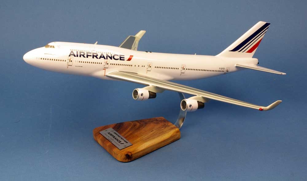 maquette Air France Avion BOEING 747-400 F-GITD 1/144