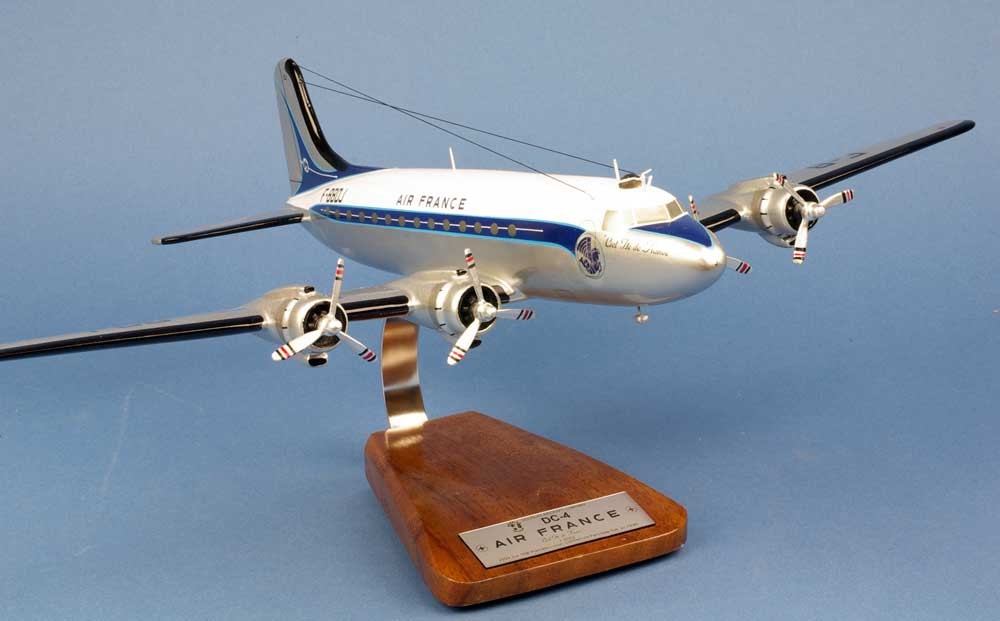 maquette DOUGLAS DC-4 F-BBDJ 1er PARIS-NEW YORK AIR FRANCE 1/72