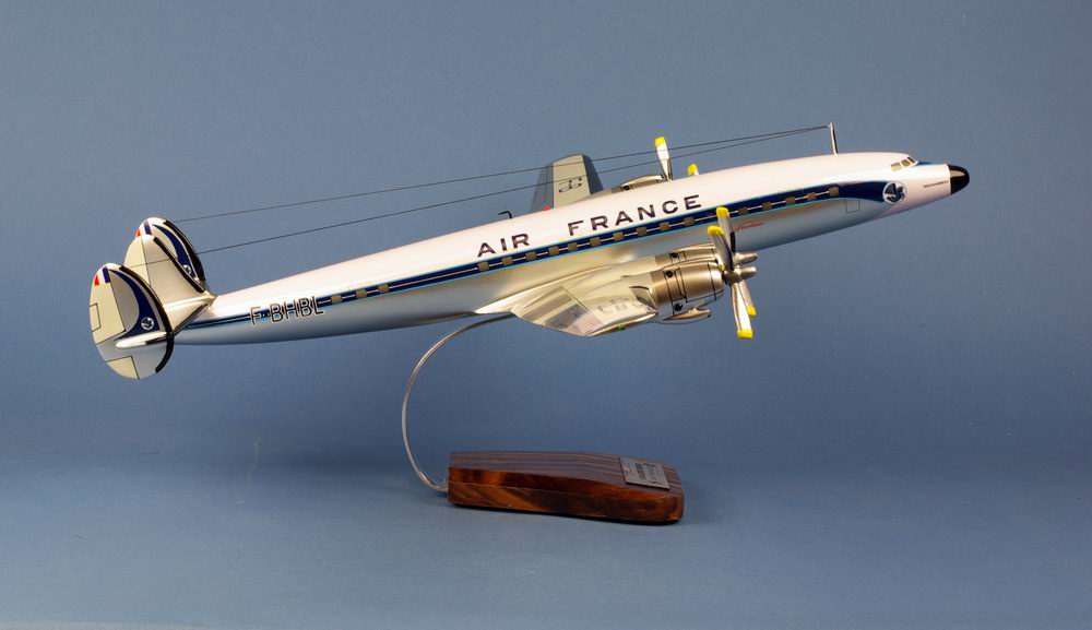 maquette SUPER STARLINER L-1649A F-BHBL Rochambeau AIR FRANCE 1/72