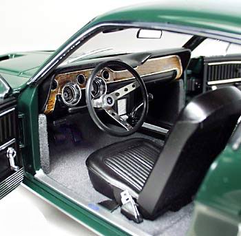 Voiture miniature Ford Mustang GT390 1968 Bullitt