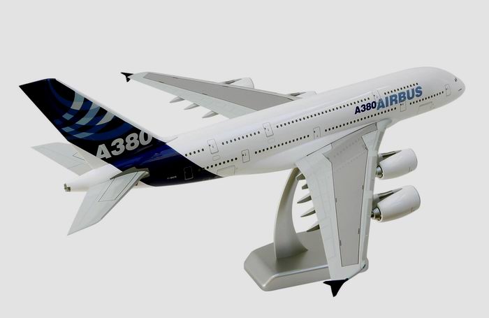 maquette Aribus A380-800 Airbus Industries 1/200