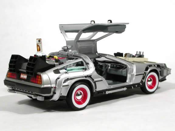 Delorean3 DOLOREANE RETOUR VERS LE FUTUR3