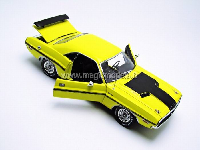 Dodge Challenger R/T 1970 NCIS Greenlight 1/18