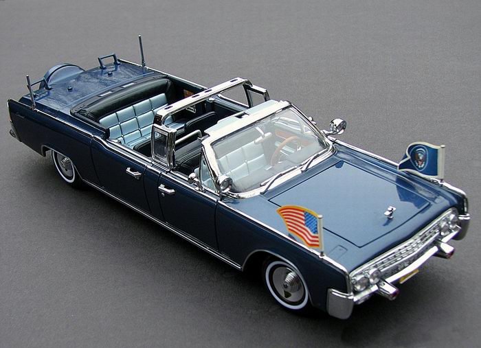 Limousine Lincoln X 100 de 1961 Voiture Présidentielle JFK Kennedy 1/24 