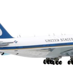 15762d
