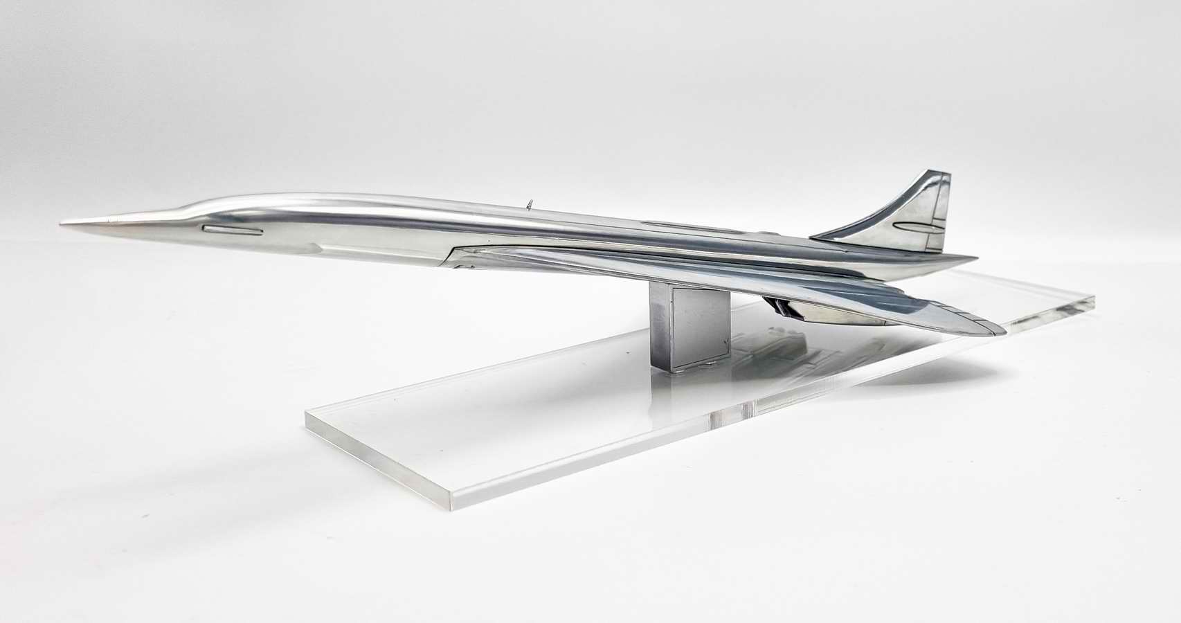 Maquette Concorde en aluminium poli 1/200 Socatec