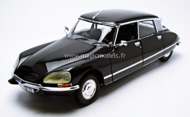 Citroën DS 23 Pallas 1972-1975 türkis met. 1:24 von WhiteBox (Neu und