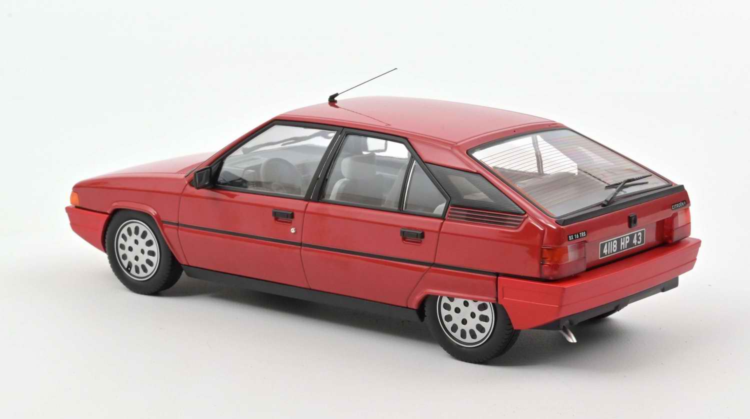 voiture miniature Citroën BX16TRS Rouge 1/18 Norev