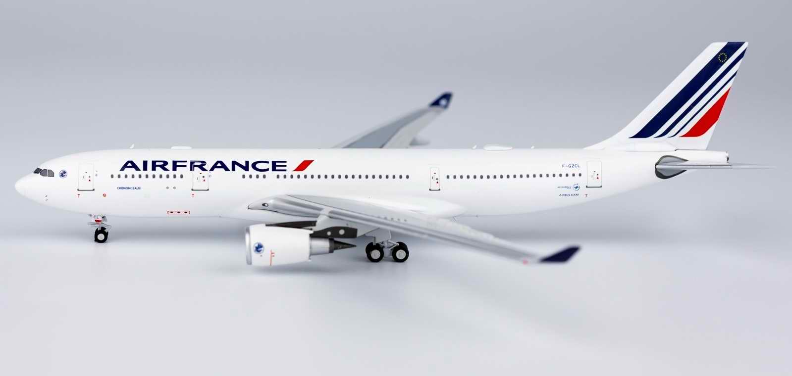 Maquette métal AirbusA330-200 Air France Chenonceaux 1/400 Métal